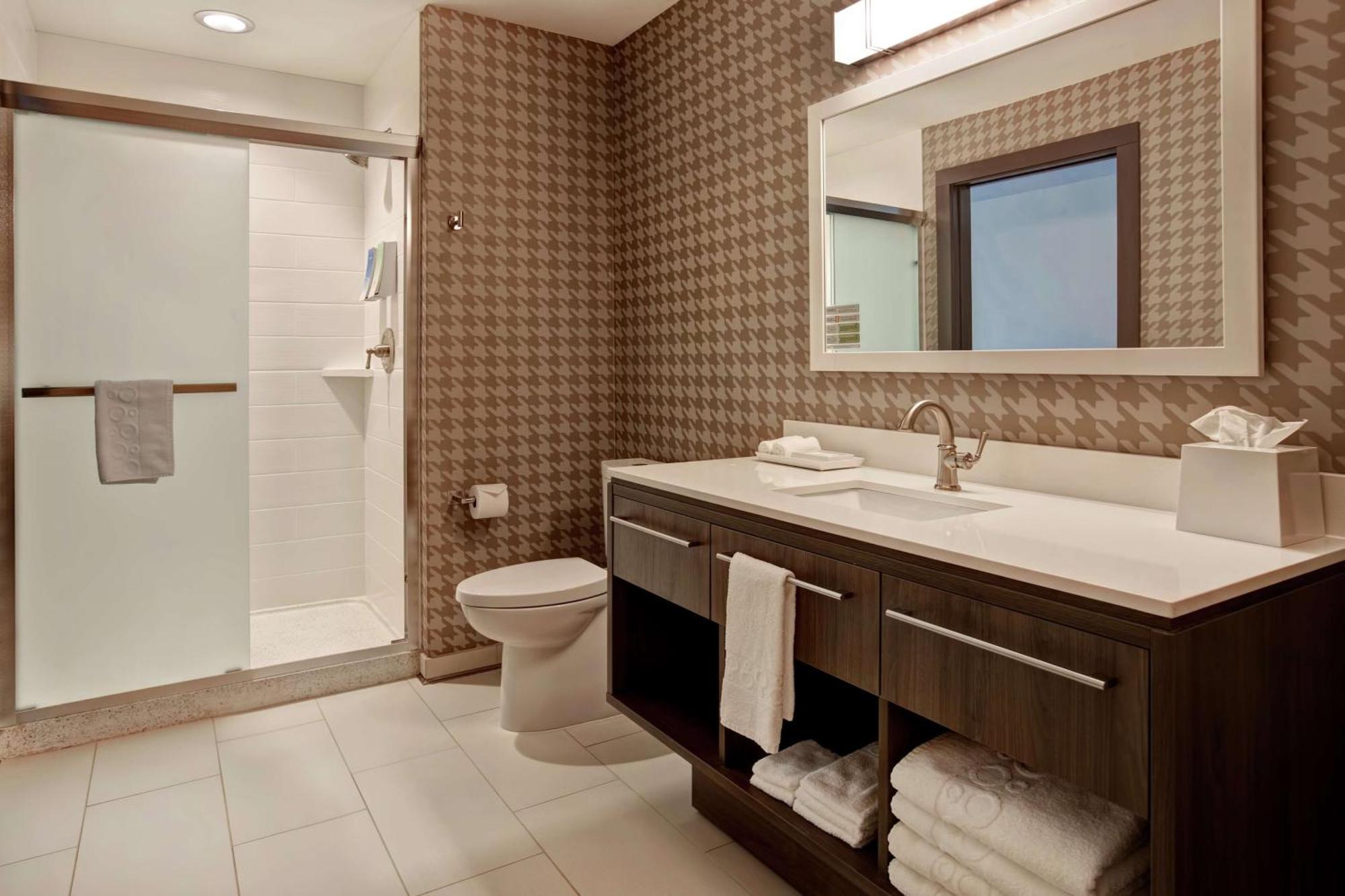 Home2 Suites By Hilton Charlotte Uptown Екстериор снимка