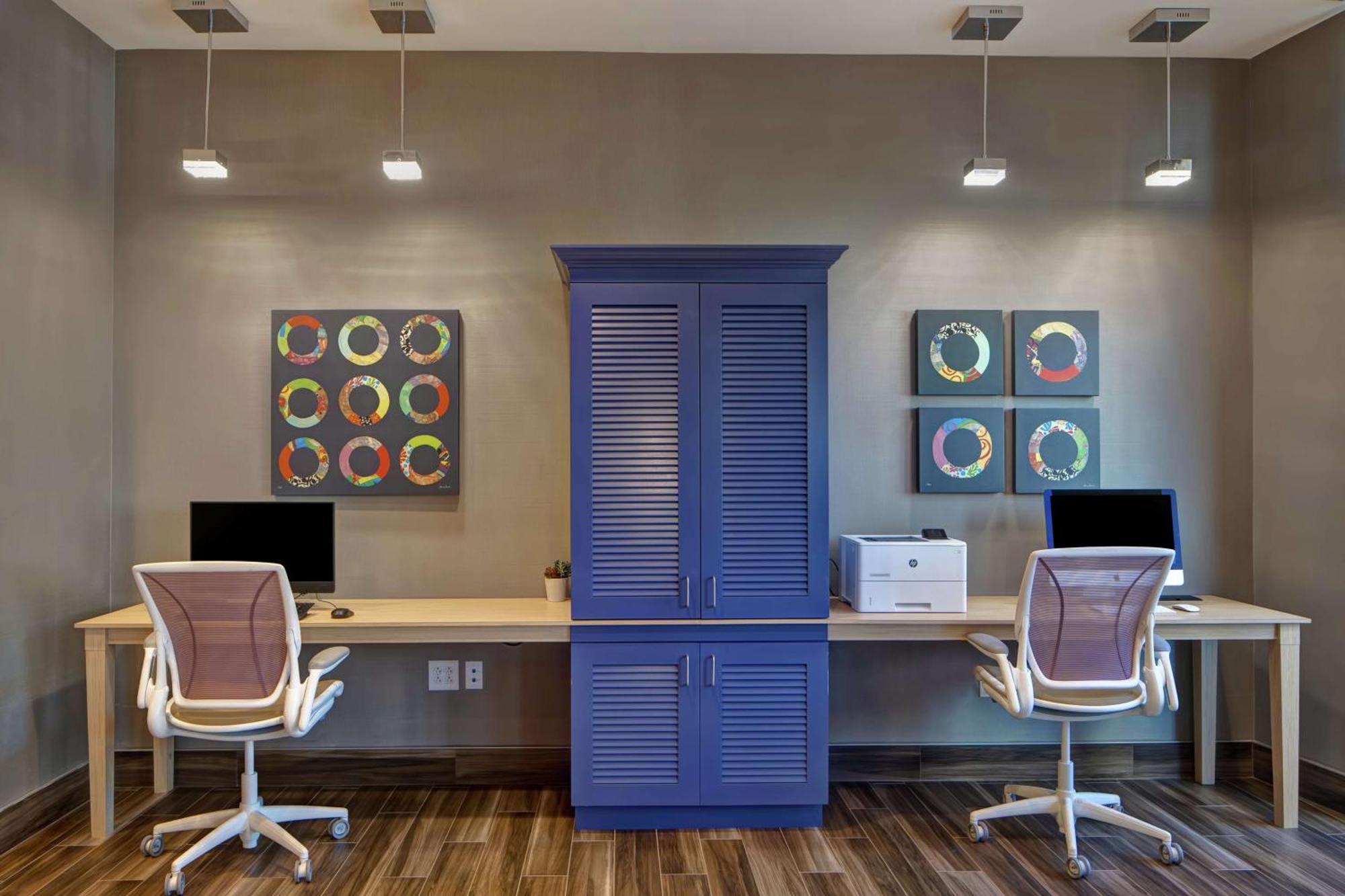 Home2 Suites By Hilton Charlotte Uptown Екстериор снимка