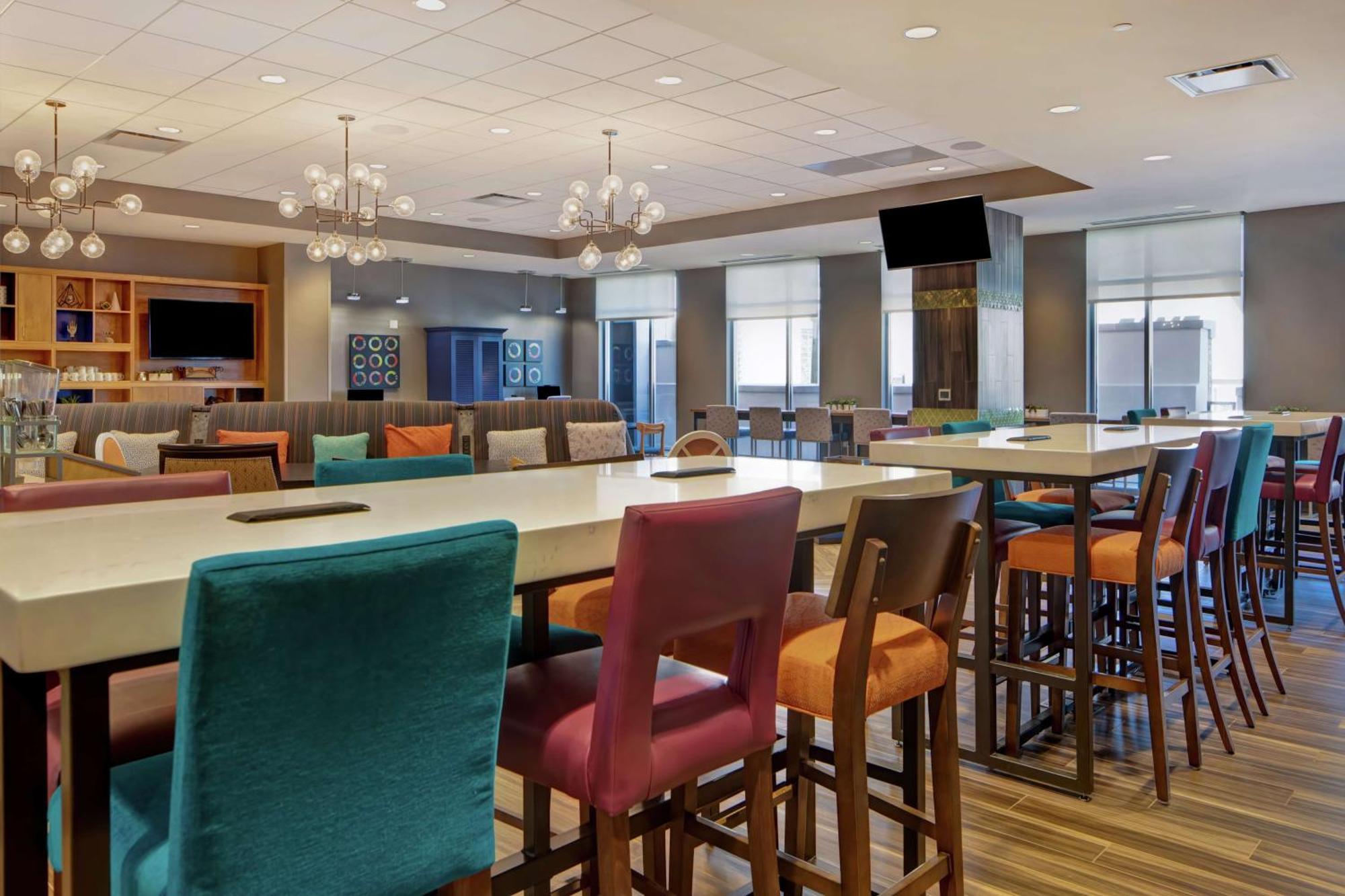 Home2 Suites By Hilton Charlotte Uptown Екстериор снимка
