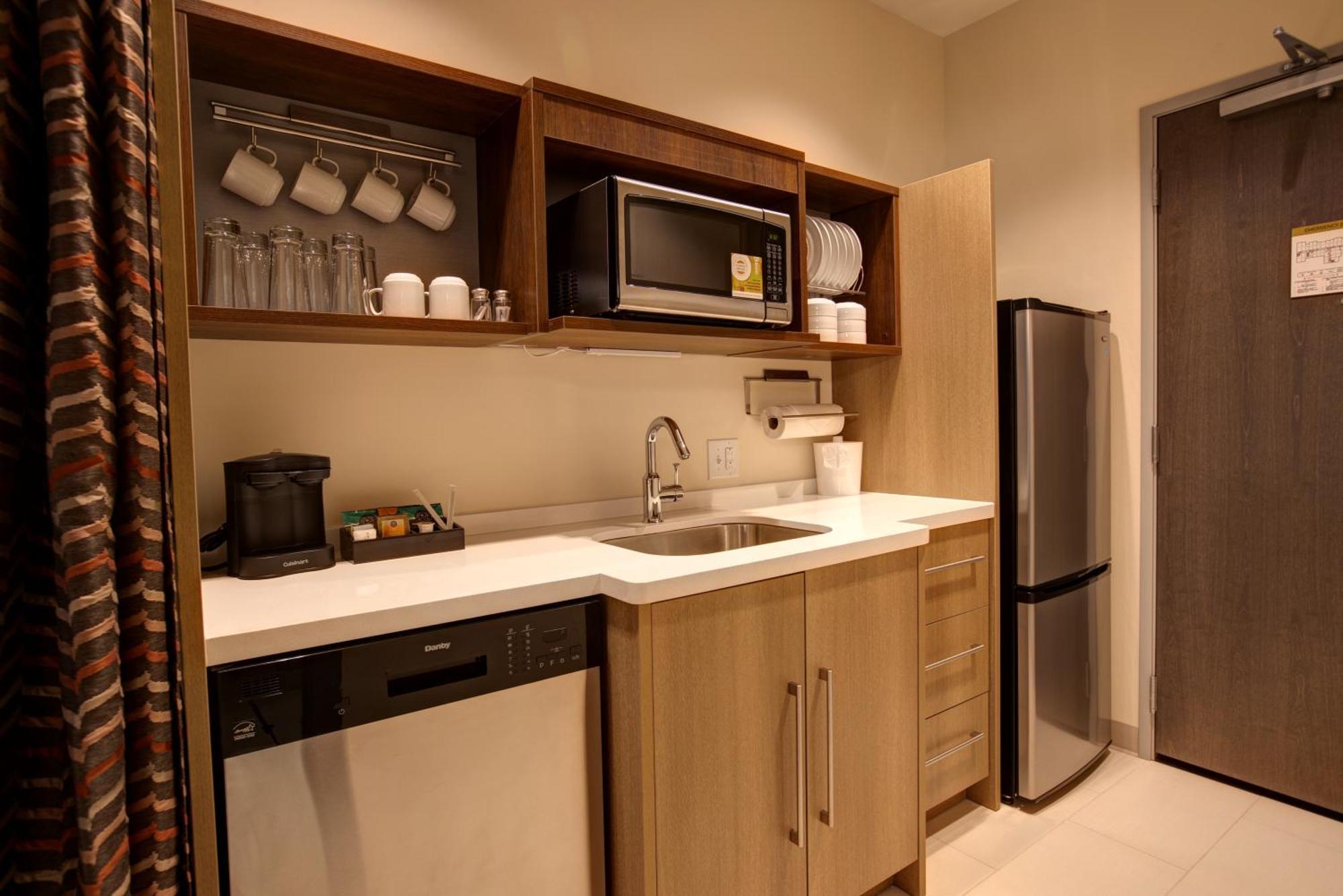 Home2 Suites By Hilton Charlotte Uptown Екстериор снимка