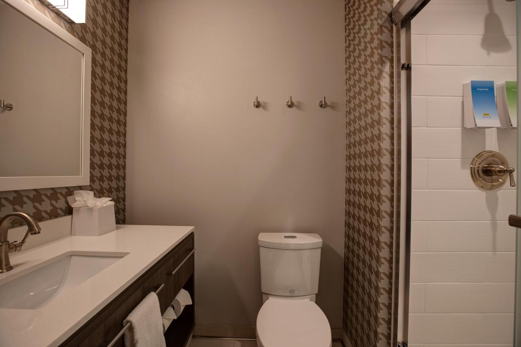 Home2 Suites By Hilton Charlotte Uptown Екстериор снимка