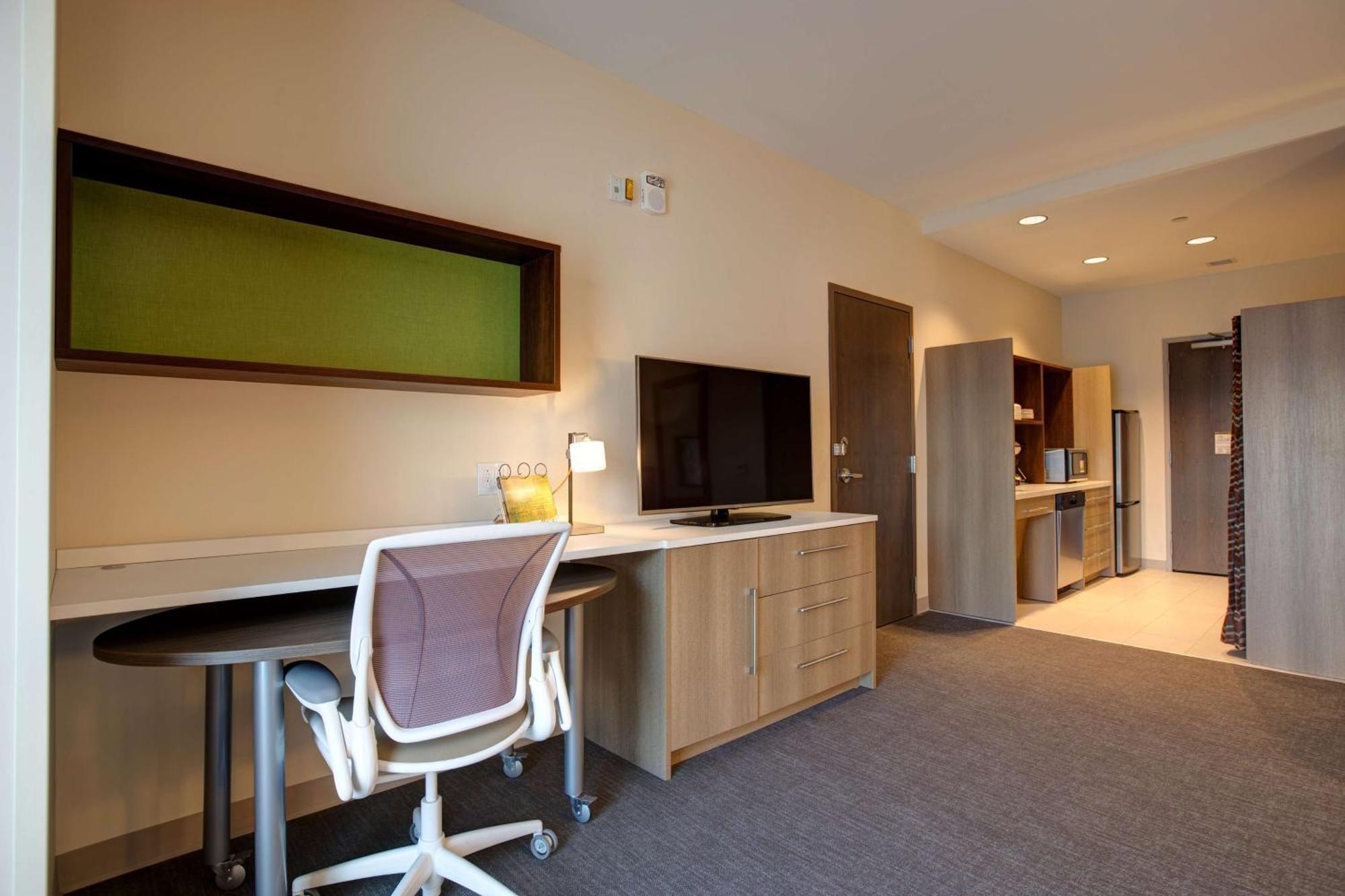 Home2 Suites By Hilton Charlotte Uptown Екстериор снимка